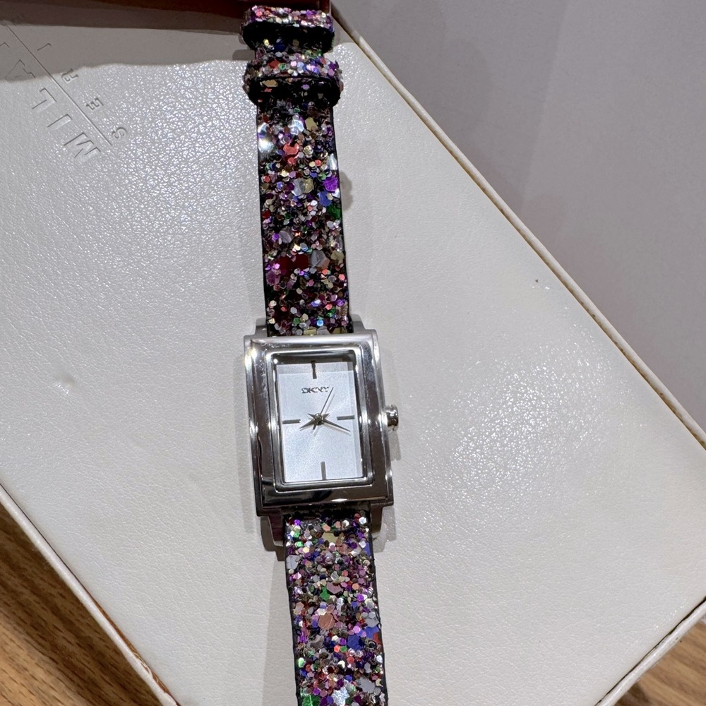 Vintage Y2K Fossil Silver Watch with leather Glitter Strap - Picture 3 of 8